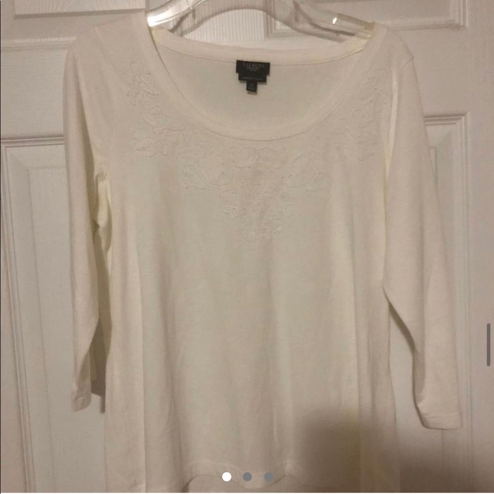 3/4ths sleeve top